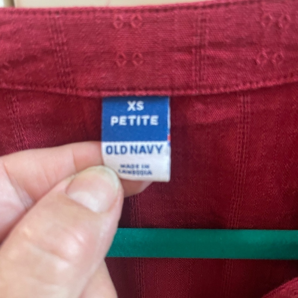Old Navy Top Blouse Petite Sz XS Puff-Sleeve Wrap-Effect Maroon Color - Picture 2 of 6